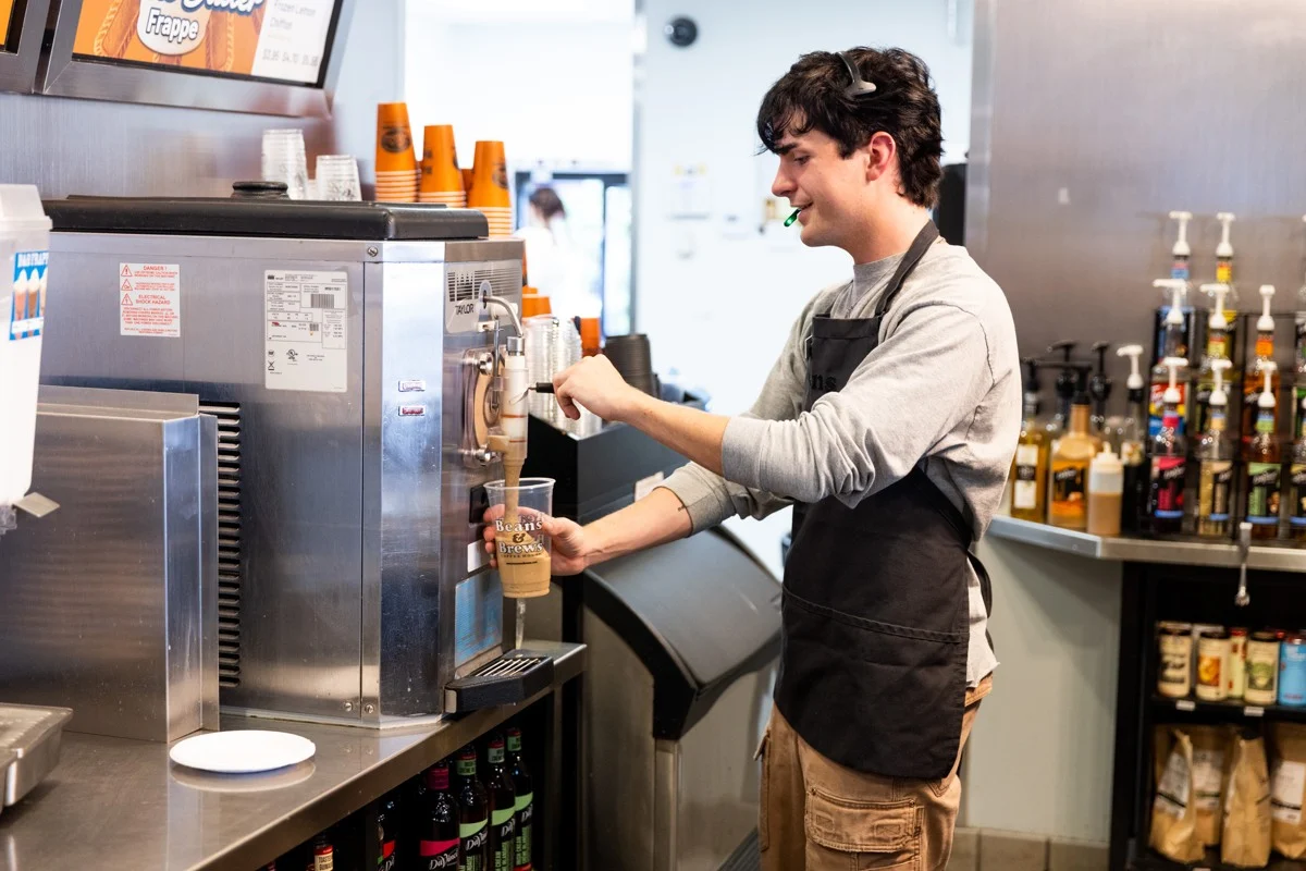 راه‌های عملی افزایش درآمد کافی شاپ